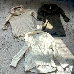 Sweaters Express cowl neck lot size small womens